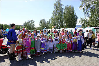 1 июнь 2017 г., Барнаул   "Территория детства": конструкторы, одежду и косметику показали на фестивале в Барнауле 