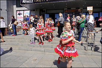 1 июнь 2017 г., Барнаул   "Территория детства": конструкторы, одежду и косметику показали на фестивале в Барнауле 