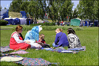 1 июнь 2017 г., Барнаул   "Территория детства": конструкторы, одежду и косметику показали на фестивале в Барнауле 