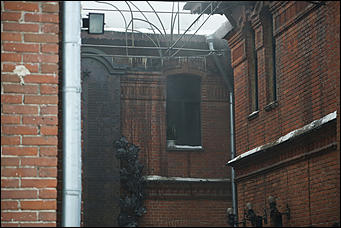 6 февраля 2018 г., Барнаул. Екатерина Смолихина   Как тушили загоревшийся "Дом афганцев" в Барнауле