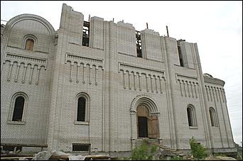 29 мая 2007 г., Барнаул   Посещение главой Барнаула Владимиром Колгановым строящихся в городе храмов