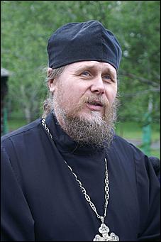 29 мая 2007 г., Барнаул   Посещение главой Барнаула Владимиром Колгановым строящихся в городе храмов