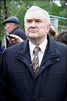 29 мая 2007 г., Барнаул   Посещение главой Барнаула Владимиром Колгановым строящихся в городе храмов