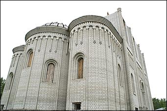 29 мая 2007 г., Барнаул   Посещение главой Барнаула Владимиром Колгановым строящихся в городе храмов