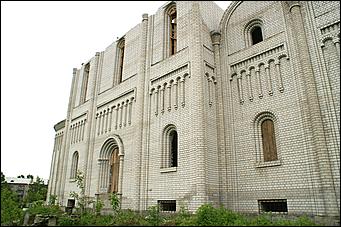 29 мая 2007 г., Барнаул   Посещение главой Барнаула Владимиром Колгановым строящихся в городе храмов