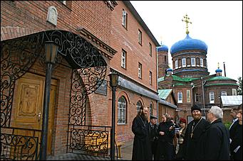 29 мая 2007 г., Барнаул   Посещение главой Барнаула Владимиром Колгановым строящихся в городе храмов