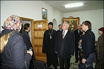 29 мая 2007 г., Барнаул   Посещение главой Барнаула Владимиром Колгановым строящихся в городе храмов