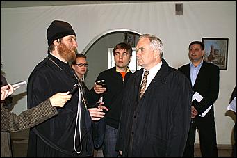 29 мая 2007 г., Барнаул   Посещение главой Барнаула Владимиром Колгановым строящихся в городе храмов