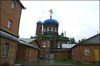 29 мая 2007 г., Барнаул   Посещение главой Барнаула Владимиром Колгановым строящихся в городе храмов