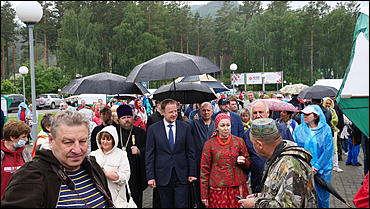 12 июня 2021 г., ОЭЗ "Бирюзовая Катунь"    "День России" на Бирюзовой Катуни: как прошел IX Всероссийский фестиваль традиционной культуры