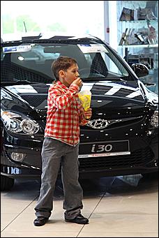 1 июня 2011 г., Барнаул   Праздник для детей от автоцентра АНТ – единственного в Алтайском крае официального дилера Hyundai совместно с ГИБДД города Барнаула