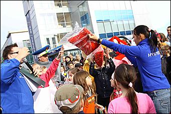 1 июня 2011 г., Барнаул   Праздник для детей от автоцентра АНТ – единственного в Алтайском крае официального дилера Hyundai совместно с ГИБДД города Барнаула