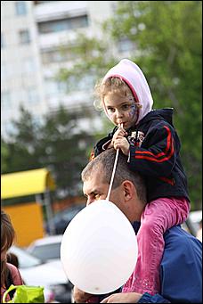 1 июня 2011 г., Барнаул   Праздник для детей от автоцентра АНТ – единственного в Алтайском крае официального дилера Hyundai совместно с ГИБДД города Барнаула