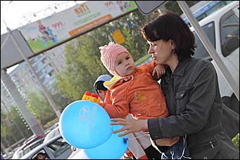 1 июня 2011 г., Барнаул   Праздник для детей от автоцентра АНТ – единственного в Алтайском крае официального дилера Hyundai совместно с ГИБДД города Барнаула