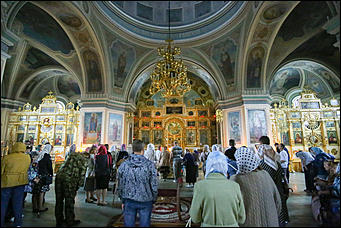 23 августа 2019 г., Барнаул   Прикоснуться к святыне: барнаульцы до вечера шли поклониться чудотворной иконе