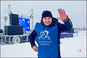 12 декабря 2015 г., Барнаул   Около 15 тысяч человек пришли в Барнауле на открытие "Алтайской зимовки"