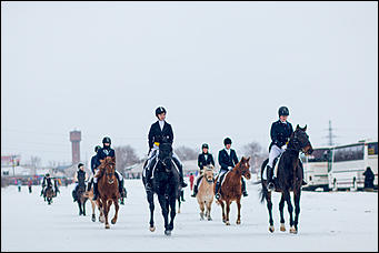 12 декабря 2015 г., Барнаул   Около 15 тысяч человек пришли в Барнауле на открытие "Алтайской зимовки"