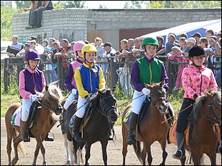 16 августа 2015г., Барнаул   Конноспортивные соревнования на Кубок губернатора края