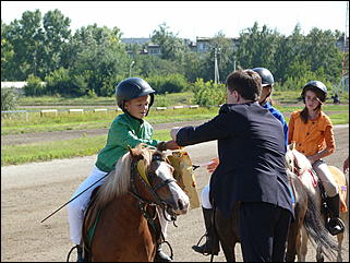 16 августа 2015г., Барнаул   Конноспортивные соревнования на Кубок губернатора края