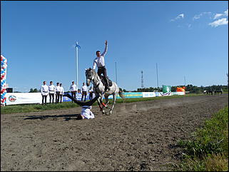 16 августа 2015г., Барнаул   Конноспортивные соревнования на Кубок губернатора края