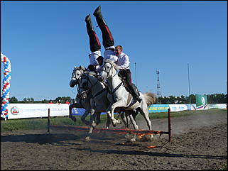 16 августа 2015г., Барнаул   Конноспортивные соревнования на Кубок губернатора края