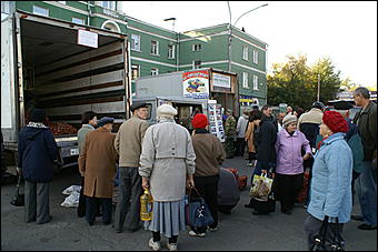 25 сентября 2010 г., Барнаул   Социальная продовольственная ярмарка в Барнауле