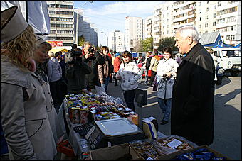 25 сентября 2010 г., Барнаул   Социальная продовольственная ярмарка в Барнауле