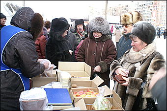 20 февраля 2010 г., Барнаул   Предпраздничная социальная ярмарка в Барнауле