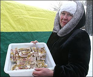 20 февраля 2010 г., Барнаул   Предпраздничная социальная ярмарка в Барнауле