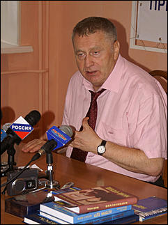 10 августа 2007 г., Барнаул   Визит лидера ЛДПР Владимира Жириновского в Барнаул