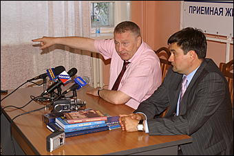 10 августа 2007 г., Барнаул   Визит лидера ЛДПР Владимира Жириновского в Барнаул