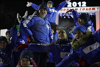 13 января 2012г. Барнаул , площадь Сахарова   Радиостанция «Юмор ФМ Барнаул» отметила пятилетие и Старый Новый год