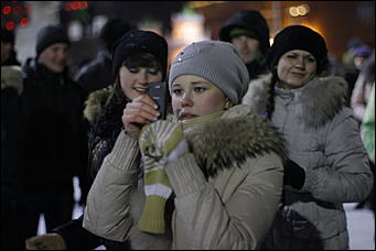 13 января 2012г. Барнаул , площадь Сахарова   Радиостанция «Юмор ФМ Барнаул» отметила пятилетие и Старый Новый год