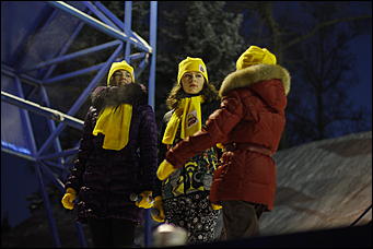 13 января 2012г. Барнаул , площадь Сахарова   Радиостанция «Юмор ФМ Барнаул» отметила пятилетие и Старый Новый год