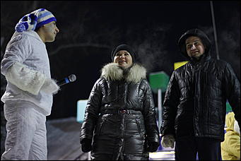 13 января 2012г. Барнаул , площадь Сахарова   Радиостанция «Юмор ФМ Барнаул» отметила пятилетие и Старый Новый год