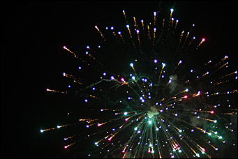 13 января 2012г. Барнаул , площадь Сахарова   Радиостанция «Юмор ФМ Барнаул» отметила пятилетие и Старый Новый год