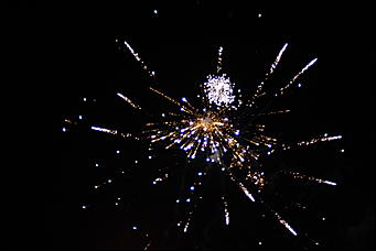 13 января 2012г. Барнаул , площадь Сахарова   Радиостанция «Юмор ФМ Барнаул» отметила пятилетие и Старый Новый год