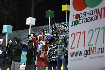 13 января 2012г. Барнаул , площадь Сахарова   Радиостанция «Юмор ФМ Барнаул» отметила пятилетие и Старый Новый год