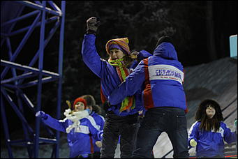 13 января 2012г. Барнаул , площадь Сахарова   Радиостанция «Юмор ФМ Барнаул» отметила пятилетие и Старый Новый год