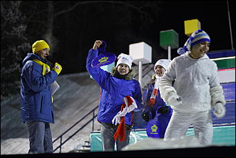 13 января 2012г. Барнаул , площадь Сахарова   Радиостанция «Юмор ФМ Барнаул» отметила пятилетие и Старый Новый год