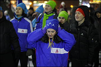 13 января 2012г. Барнаул , площадь Сахарова   Радиостанция «Юмор ФМ Барнаул» отметила пятилетие и Старый Новый год