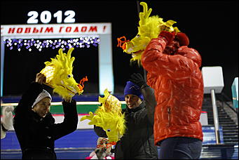 13 января 2012г. Барнаул , площадь Сахарова   Радиостанция «Юмор ФМ Барнаул» отметила пятилетие и Старый Новый год
