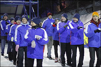 13 января 2012г. Барнаул , площадь Сахарова   Радиостанция «Юмор ФМ Барнаул» отметила пятилетие и Старый Новый год