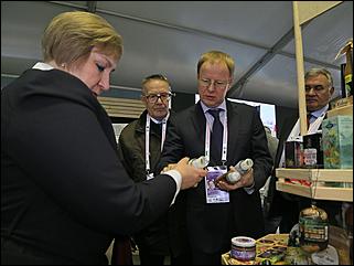 20 сентября 2019 г., Калужская область   "Хлеб, ты - мир". Алтайский край представил свою продукцию на международном форуме 
