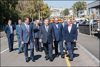 2 сентябрь 2016 г., Барнаул  © Амител Вячеслав Мельников   Александр Карлин побывал на любимом месте барнаульцев для селфи