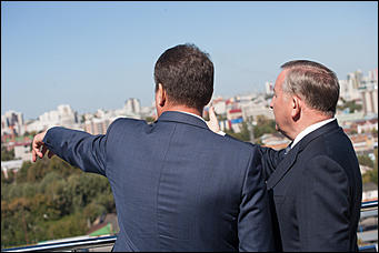 2 сентябрь 2016 г., Барнаул  © Амител Вячеслав Мельников   Александр Карлин побывал на любимом месте барнаульцев для селфи