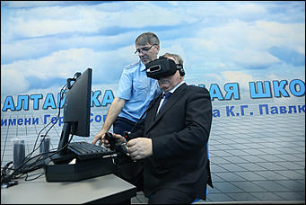 30 мая 2018 г., Барнаул. Екатерина Смолихина   Губернатор Александр Карлин в объективе Amic.ru