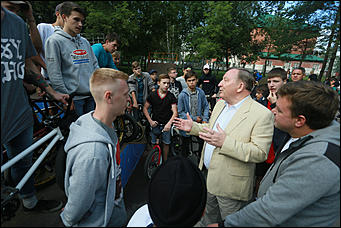 30 мая 2018 г., Барнаул. Екатерина Смолихина   Губернатор Александр Карлин в объективе Amic.ru