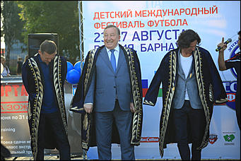 30 мая 2018 г., Барнаул. Екатерина Смолихина   Губернатор Александр Карлин в объективе Amic.ru