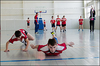 10 март 2016 г., Барнаул © Амител Вячеслав Мельников   Губернатор края провел торжественное открытие спортивного комплекса в Алейске